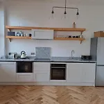 Spinnaker - Self Catering Apartment, Tenby