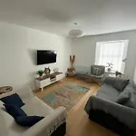 Tenby Hideaway - By The Beaches
