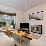 Park Place Court - Close To Beach With Parking