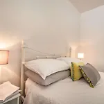 3 Bed In Tenby 86574