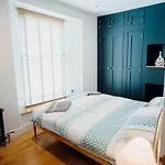 2 Bed In Tenby Fb285