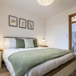 French Fields - 4 Bedroom House - St Florence