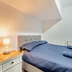 2 Bed In Tenby 94175