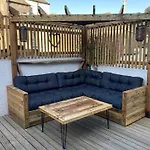 3 Bed In Tenby 90360