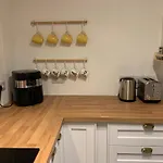 Tenby House For 6 With 2 Parking Spaces