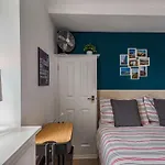 1 Bed In Tenby Fb056