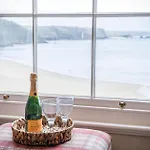 Belle Vue Court - 2 Bedroom Apartment - Tenby