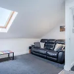 Rooftops - 1 Bedroom Apartment - Tenby