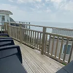 Static Caravan At Lydstep Beach