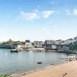 1 Bed In Tenby Fb057