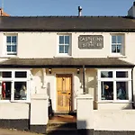 Manorbier Tenby Spacious Home Near Beach