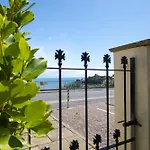 Nash House - Seafront With Parking Close To Town