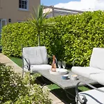 Nash House - Seafront With Parking Close To Town