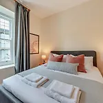 3 Bed In Tenby 95027