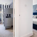 Lobster Cottage - 3 Bedroom Cottage - Tenby
