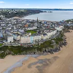 Arcadia House - Close To Beaches Harbour And Town