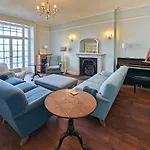 Belle Vue House