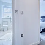 Bay View - 2 Bedroom Apartment - Tenby