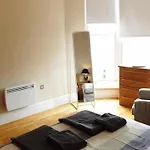 Paragon House 3