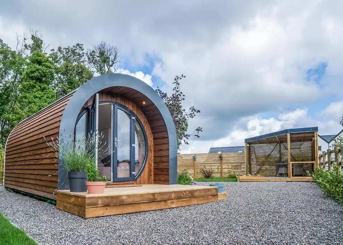 Hideaway - 1 Bedroom Pod - St Florence