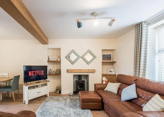 Pass The Keys Ty George - Stunning 3 Bed House In Tenby Town