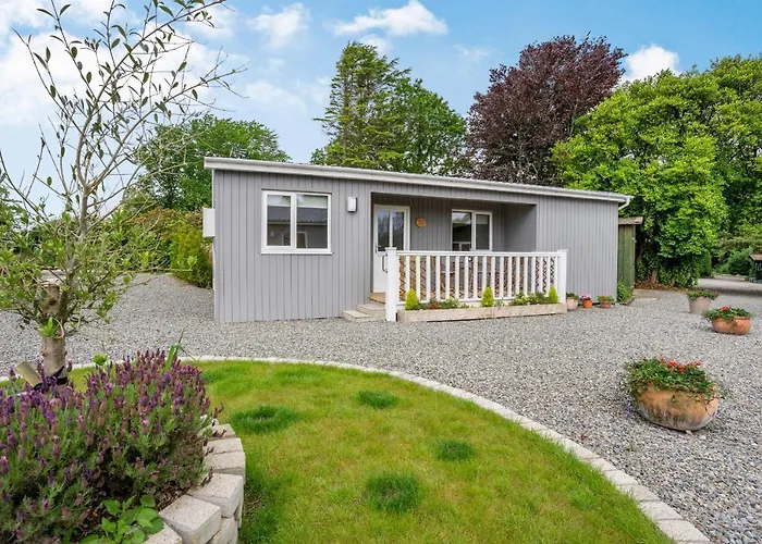 Skomer Lodge Bier Wood Lodges