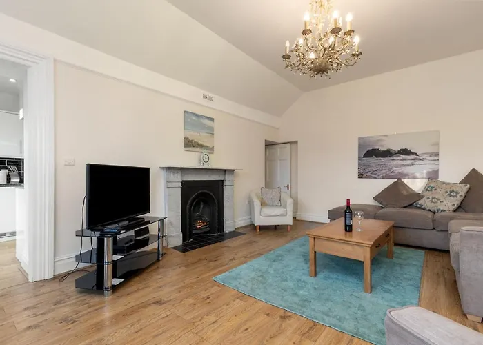 Apartment 4 St Marys House