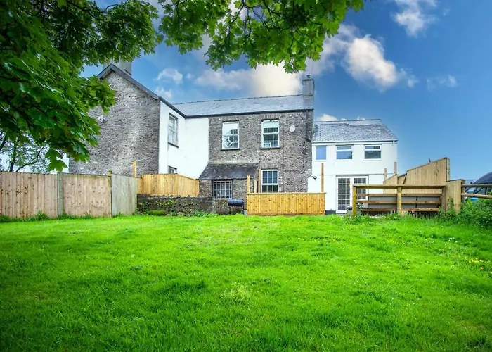 West Jordanston Farm Cottage - 4 Bedroom Cottage - St Florence