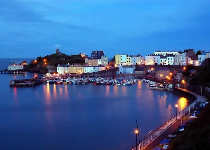 The Beautifully Central Flat 3 The Cobourg Tenby Sat To Sat Booking Only In School Summer Holidays