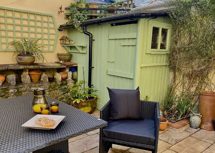 Honey Cottage