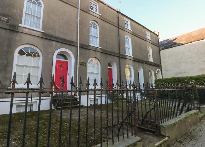 Flat 1, Belmont