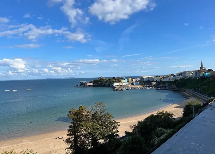 North Beach Heights Tenby, No 6 Newton Croft