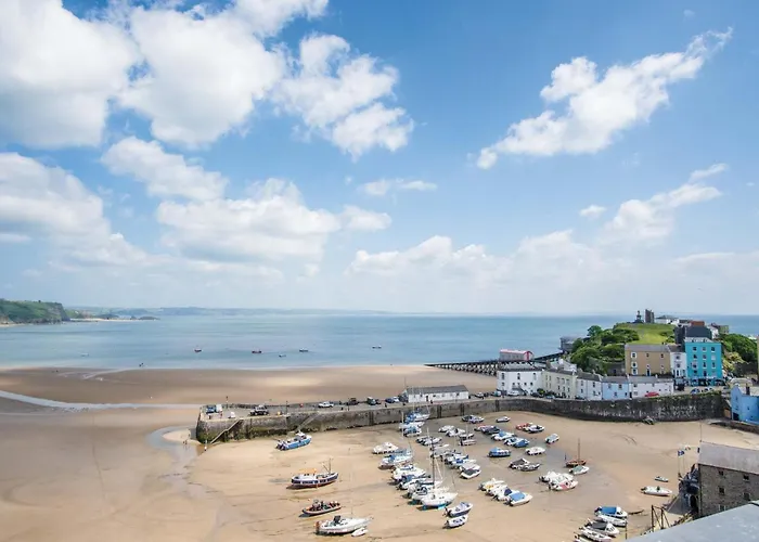 Rooftops - 1 Bedroom Apartment - Tenby