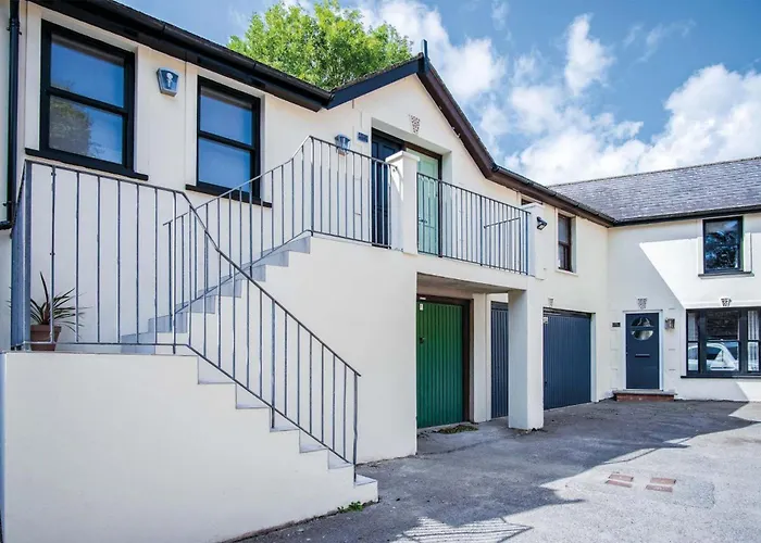 Flat 2 - 1 Bedroom Apartment - Tenby