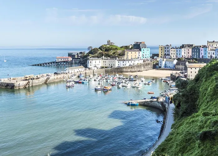 Sea Legs - 2 Bedroom Apartment - Tenby