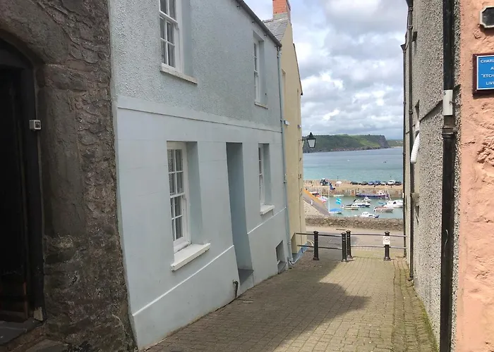 1 Quay Hill