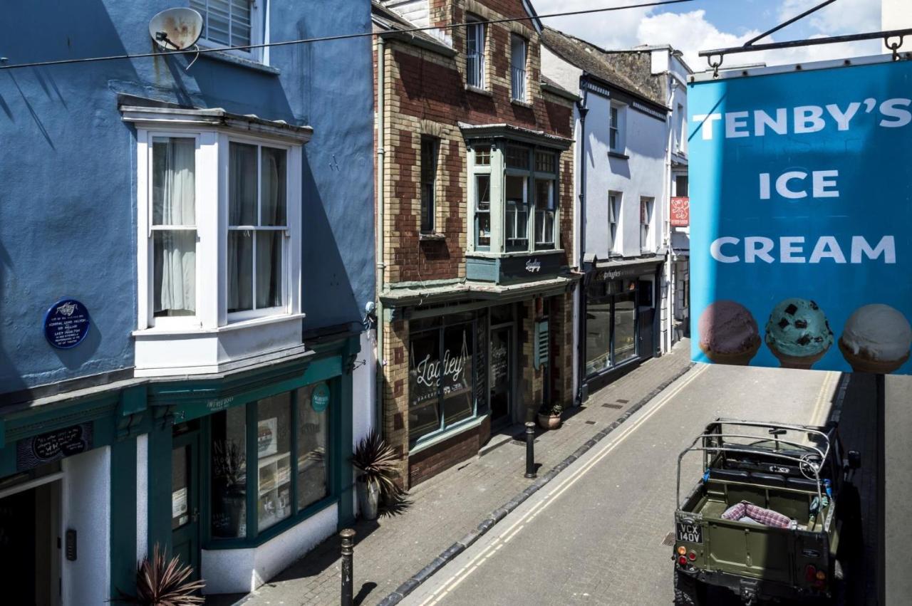The Sail - 2 Bedroom - * Tenby