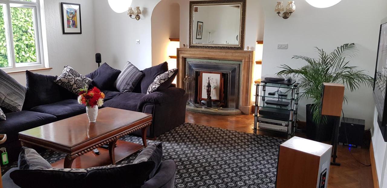Wychwood House Bed & Breakfast 2*