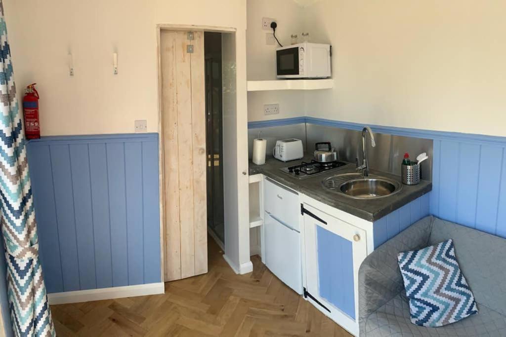 Apple Tree Hut Apartment