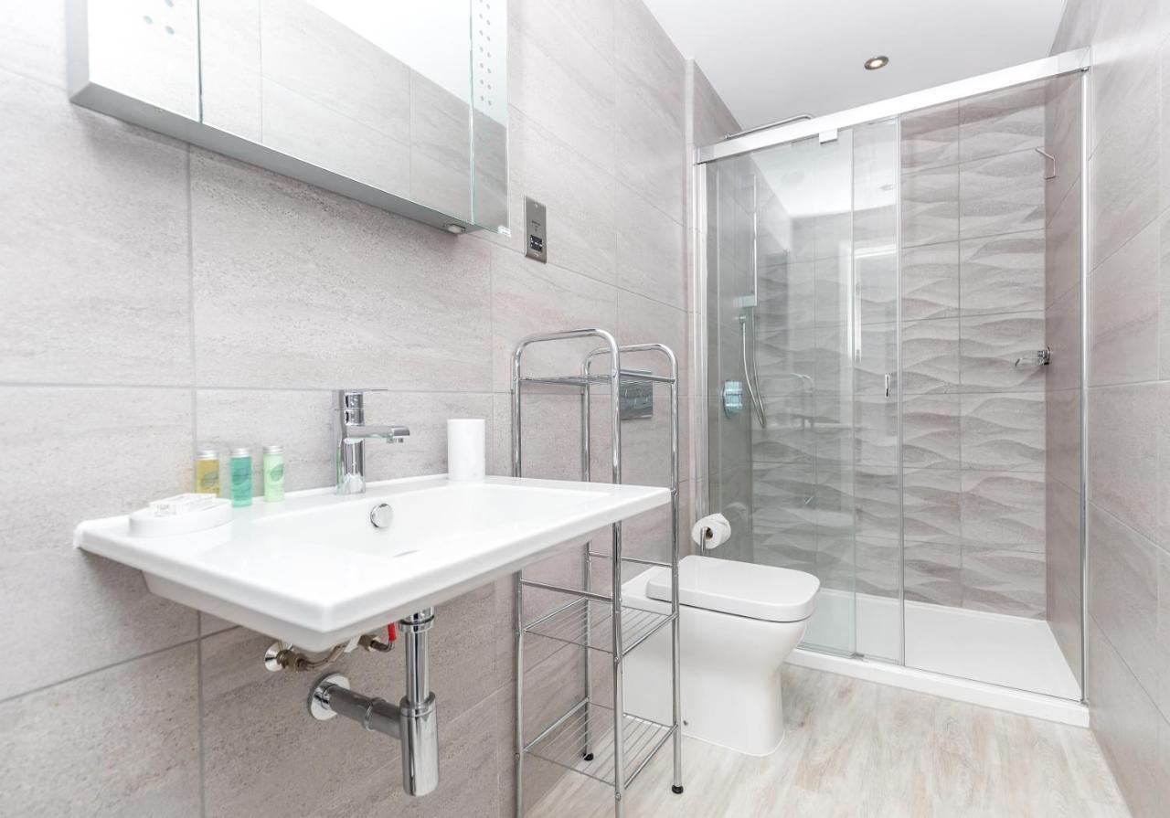 11 Waterstone House Tenby