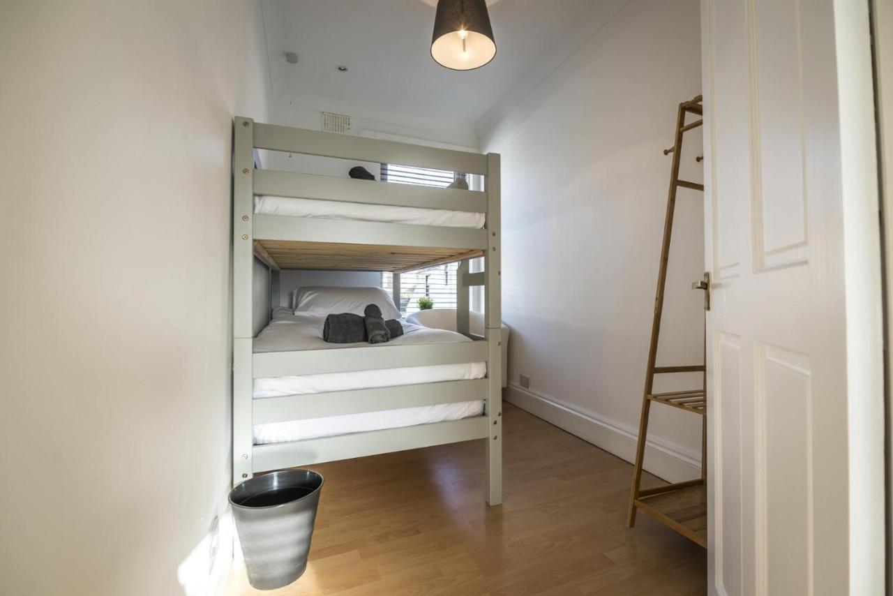 Apartment Ivydene - 3 Bedroom Holiday - *