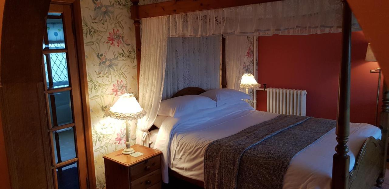 Wychwood House Bed & Breakfast 2*