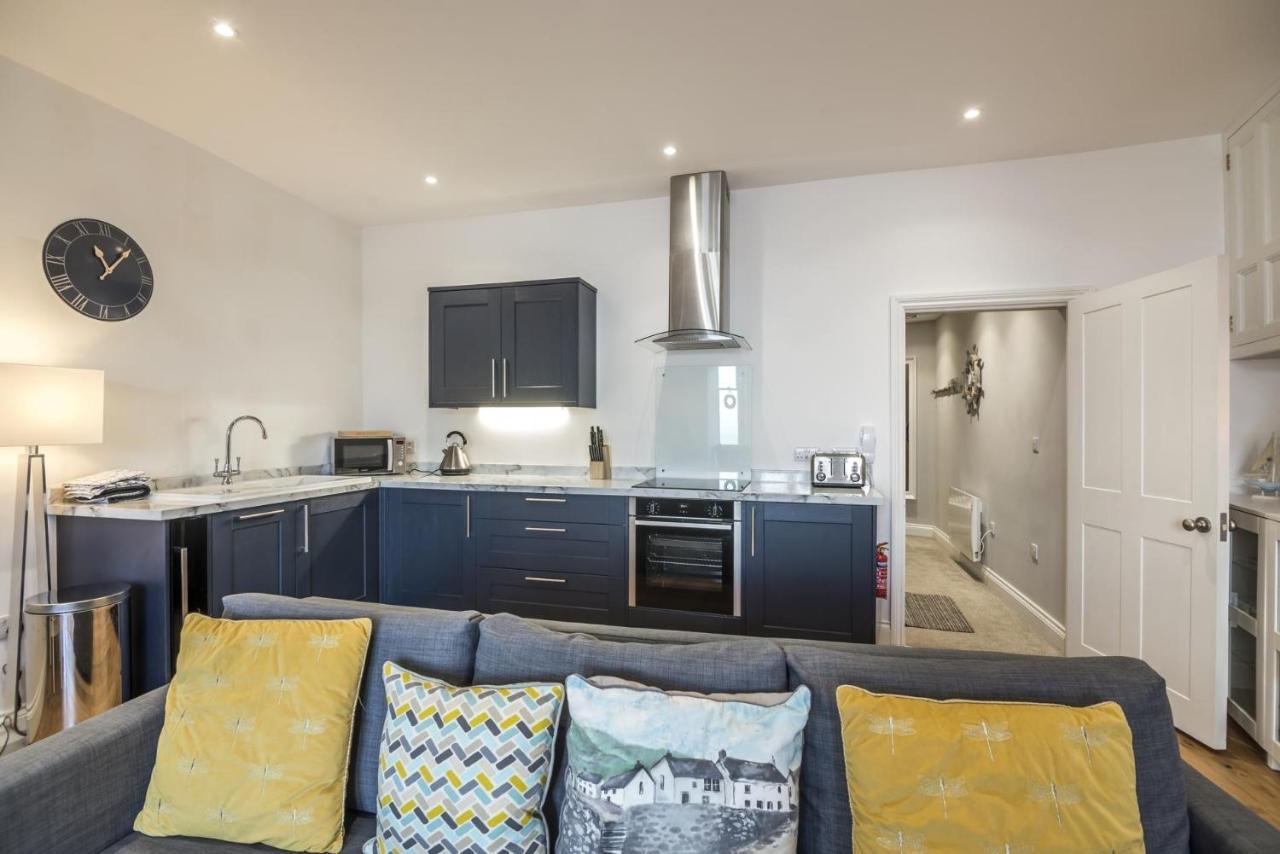 Sea Legs - 2 Bedroom - *