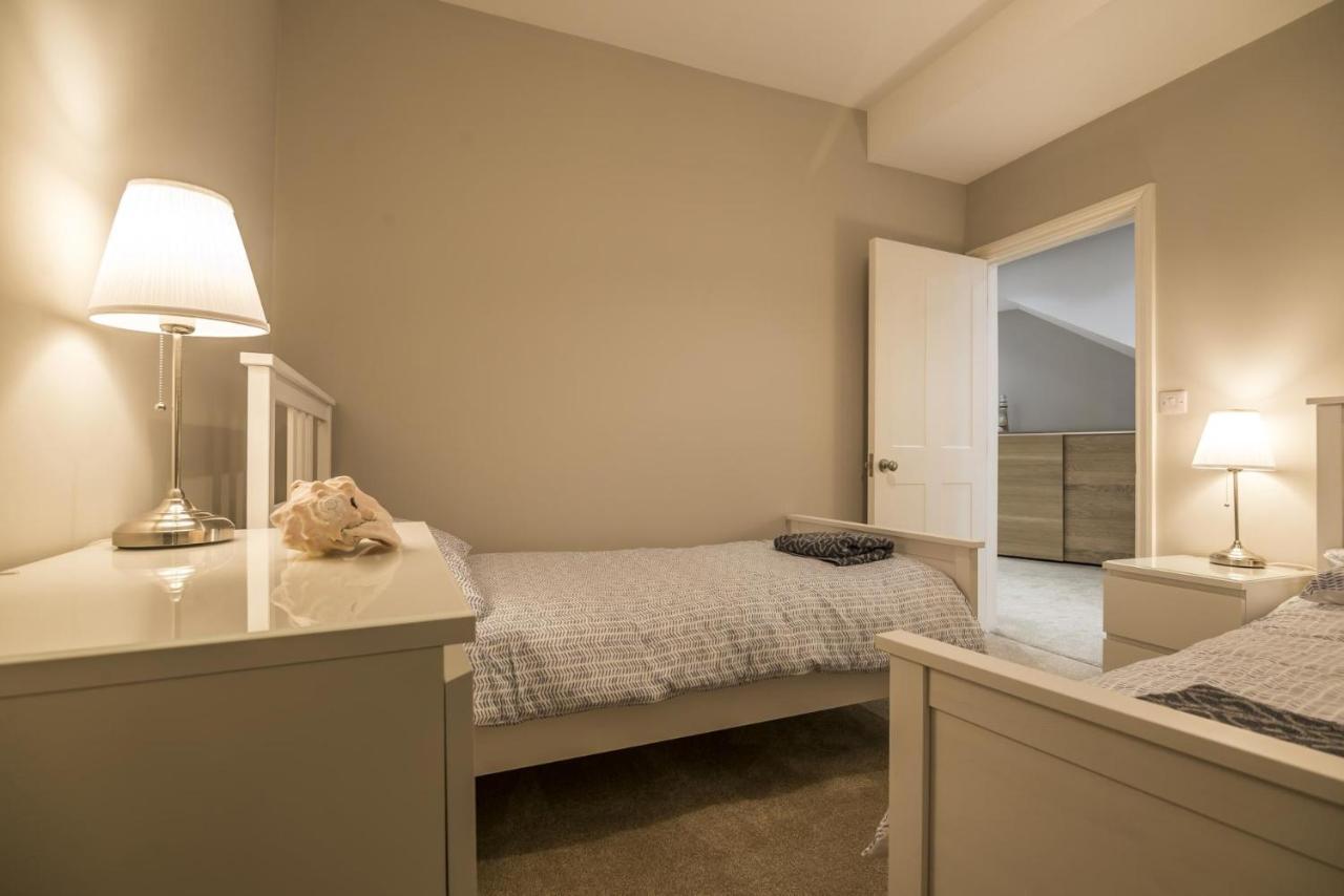 Sea Legs - 2 Bedroom - *