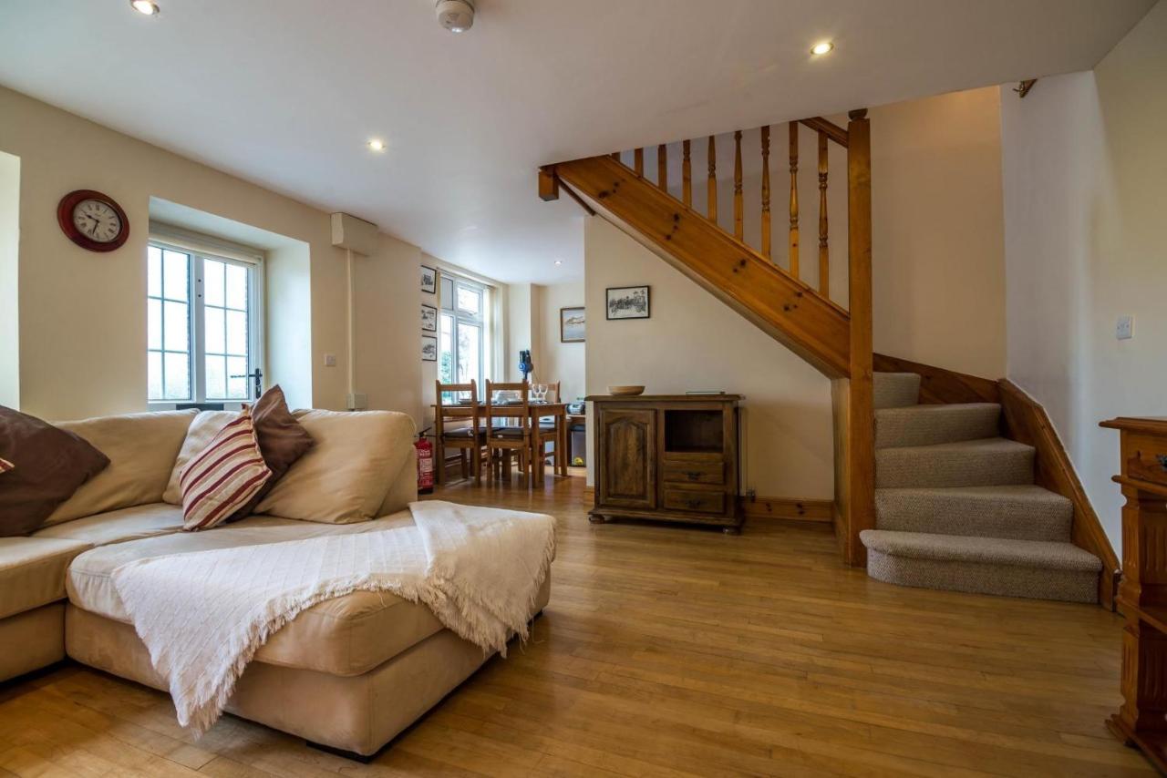 The - 1 Bedroom - * Tenby