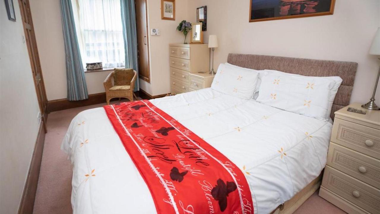 Tredegar House Flat 4 Apartment