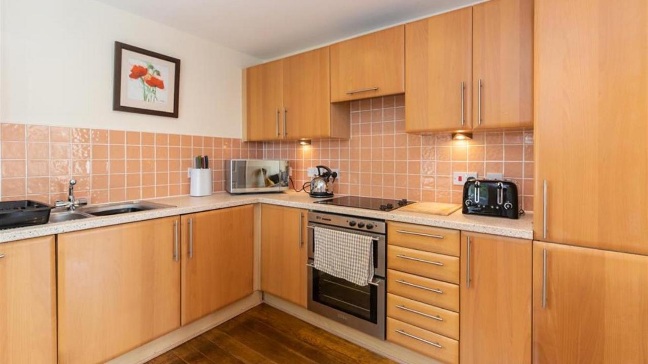 Bryn Y Mor 23 Caldey House Holiday home