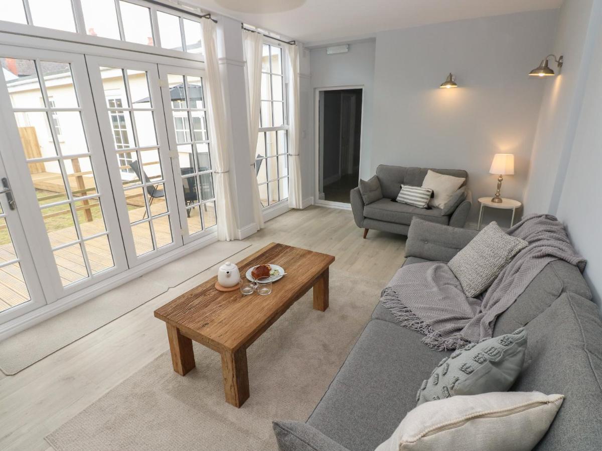 Castle At The Hideaway Tenby