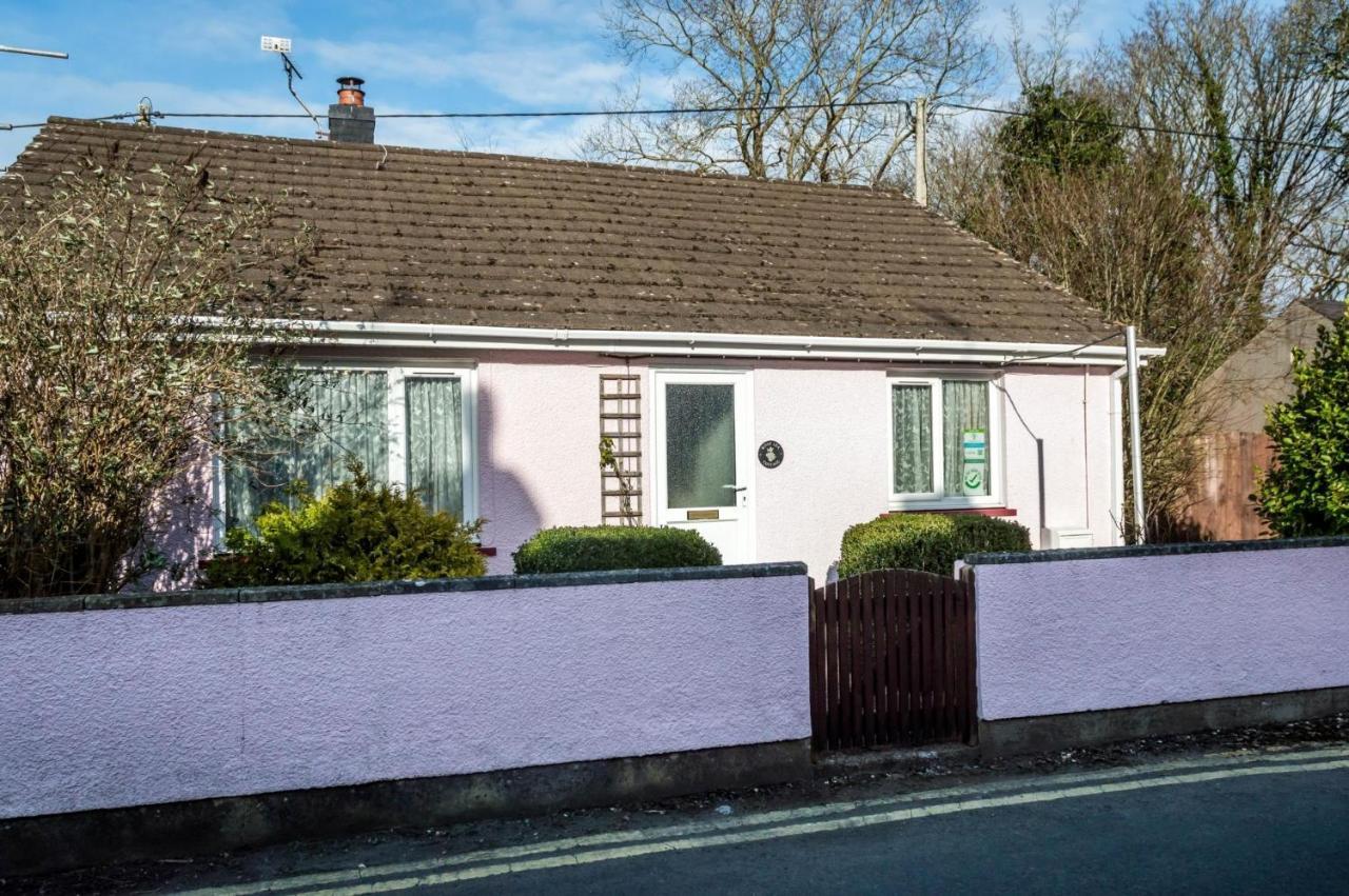 Roselea - 3 Bedroom - Carew Holiday home Tenby