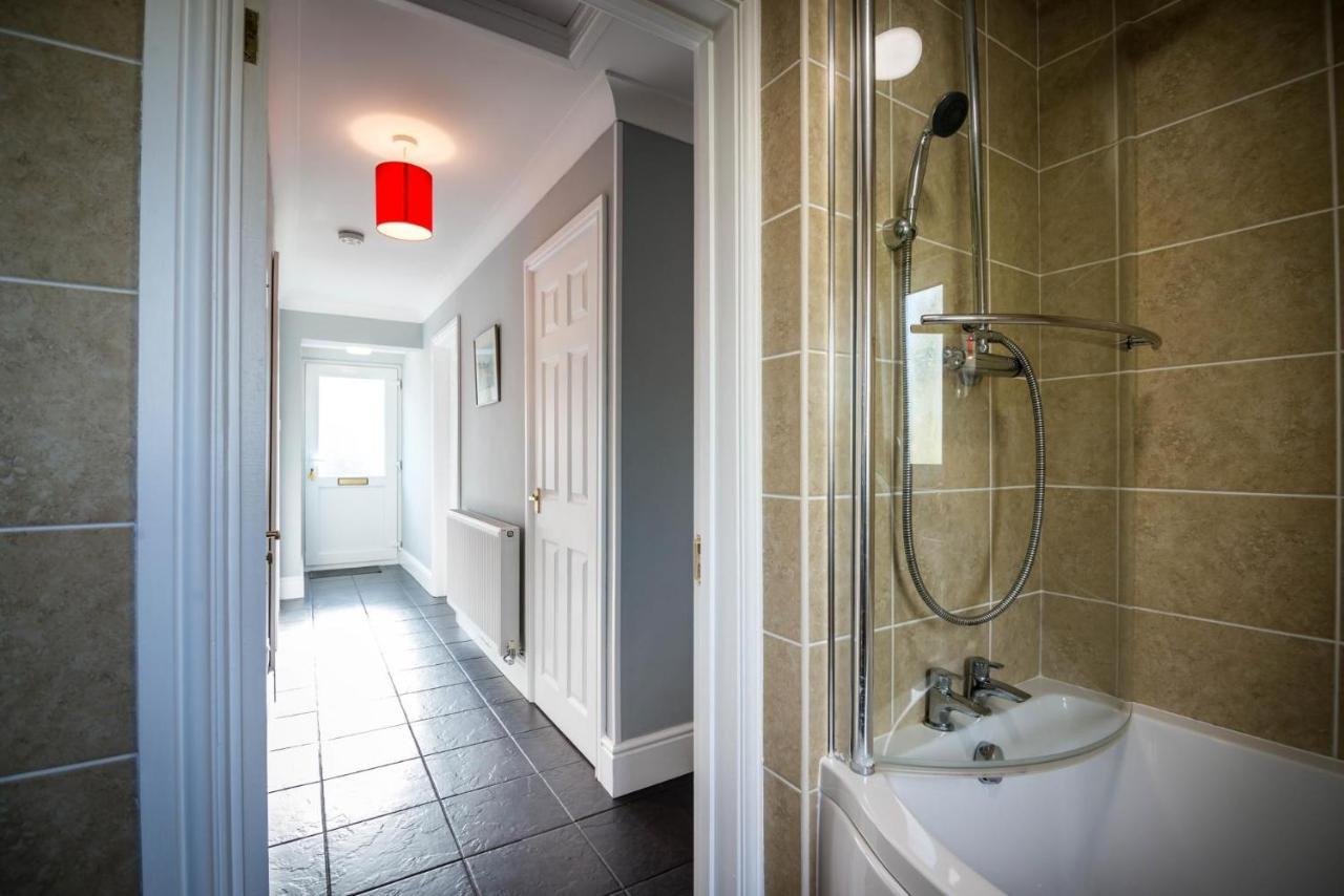 Roselea - 3 Bedroom - Carew Holiday home